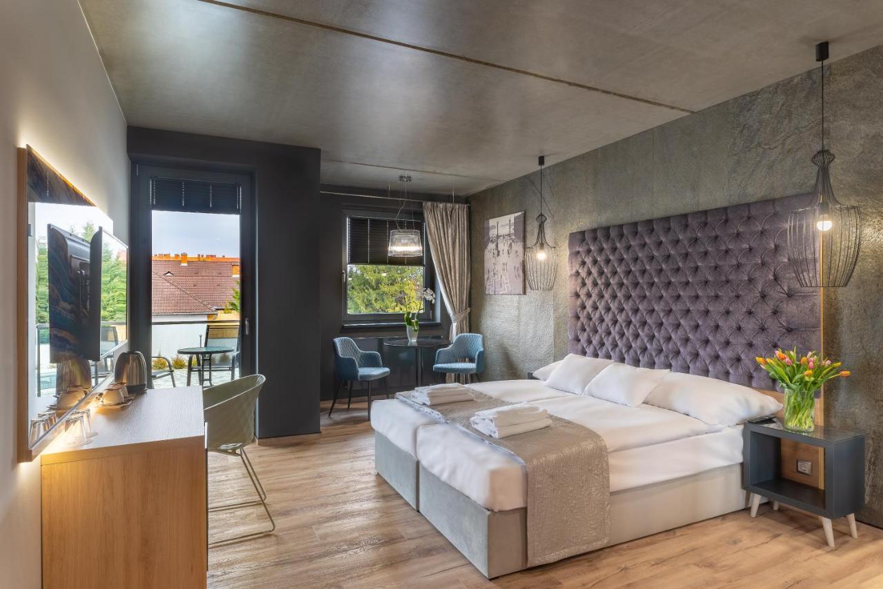 אפרטהוטל Sárvár Onyx Luxury מראה חיצוני תמונה