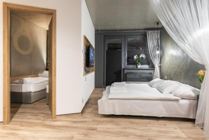 אפרטהוטל Sárvár Onyx Luxury מראה חיצוני תמונה